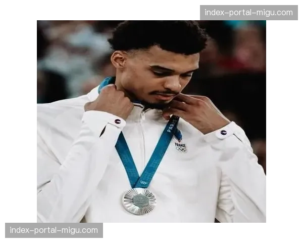 专访文班亚马：谈MVP竞争与为巴黎奥运会蓄力