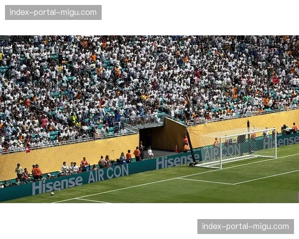 “我们需要更多下午场比赛”：球迷组织发起倡议，反对为转播大量安排晚场比赛